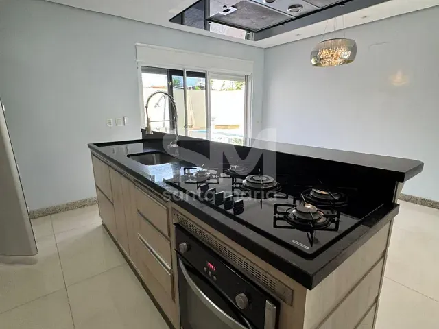 Casa com 375m² 3 quartos e 3 banheiros, à venda, no bairro Presidente Médici em Chapecó