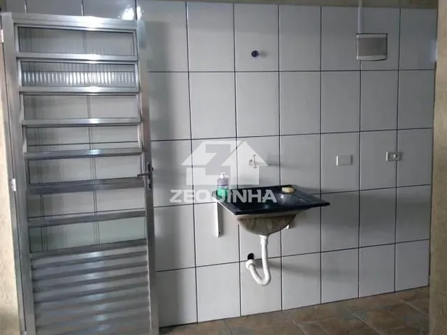 Casa com 5m² 3 quartos e 3 banheiros, à venda, no bairro Bussocaba em Osasco