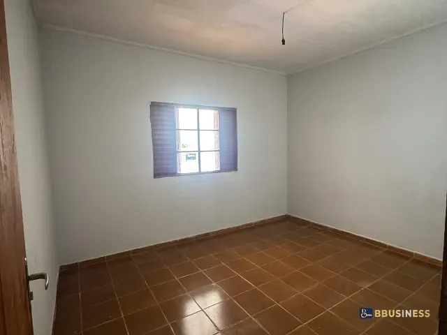Casa 3 quartos e 1 banheiro, à venda, no bairro Vila Nova em Porto Nacional