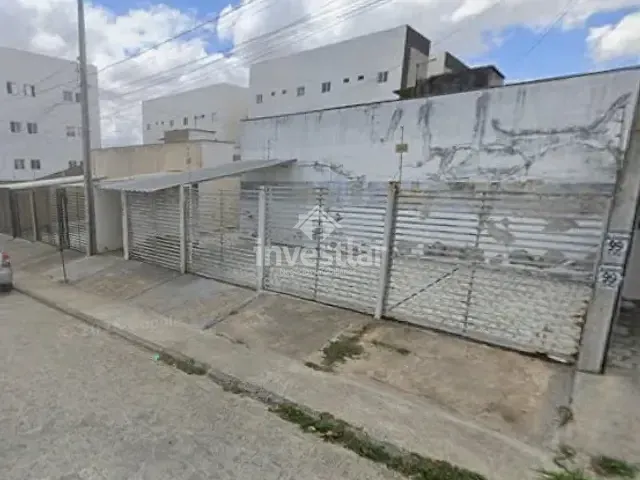 Casa 2 quartos e 2 banheiros, para alugar, no bairro Distrito Industrial em Campina Grande