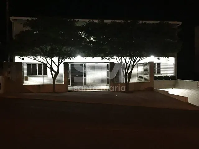Casa com 450m² 5 quartos e 5 banheiros, à venda, no bairro Universitário em Chapecó
