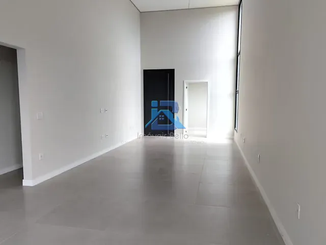 Casa com 380m² 3 quartos e 4 banheiros, à venda, no bairro Bairro Itapema em Itatiba