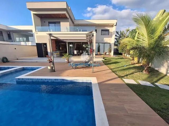 Casa com 664m² 3 quartos e 4 banheiros, à venda, no bairro Condomínio Residencial Colinas do Paratehy em São José dos Campos
