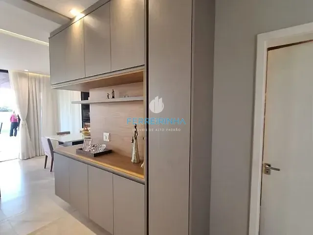 Casa com 664m² 3 quartos e 4 banheiros, à venda, no bairro Condomínio Residencial Colinas do Paratehy em São José dos Campos