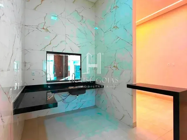 Casa com 137m² 3 quartos e 2 banheiros, à venda, no bairro Residencial Flor do Ipê II em Senador Canedo