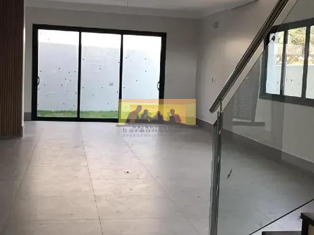 Casa com 300m² 4 quartos e 6 banheiros, à venda, no bairro Betel em Paulínia