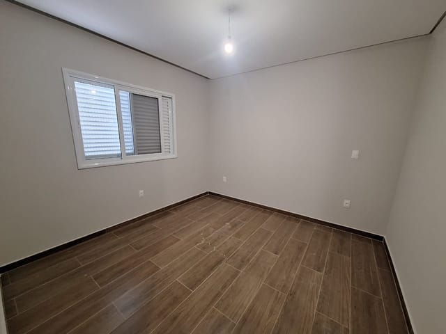 Casa com 450m² 4 quartos e 5 banheiros, à venda, no bairro Condomínio Residencial Jaguary em São José dos Campos