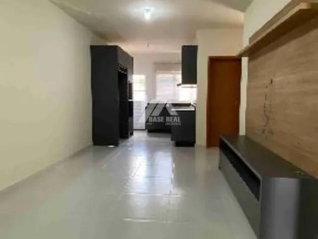Casa 3 quartos e 1 banheiro, à venda, no bairro Jardim Carvalho em Ponta Grossa