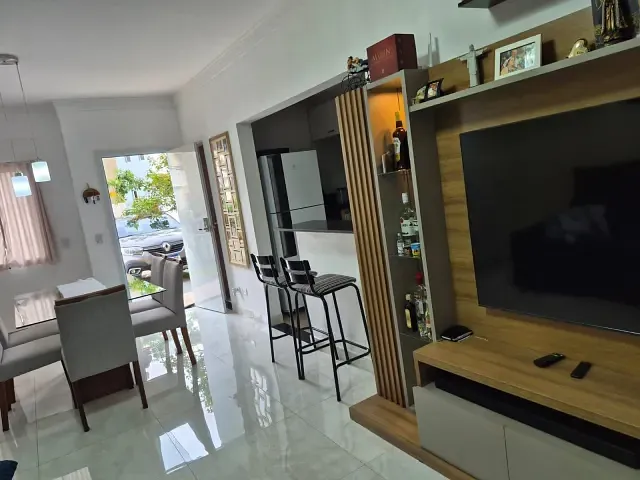 Casa com 110m² 2 quartos e 3 banheiros, à venda, no bairro Paisagem Renoir em Cotia