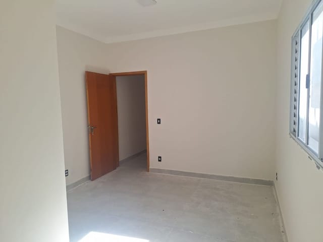Casa com 125m² 2 quartos e 2 banheiros, à venda, no bairro Parque Novo Horizonte em São José dos Campos