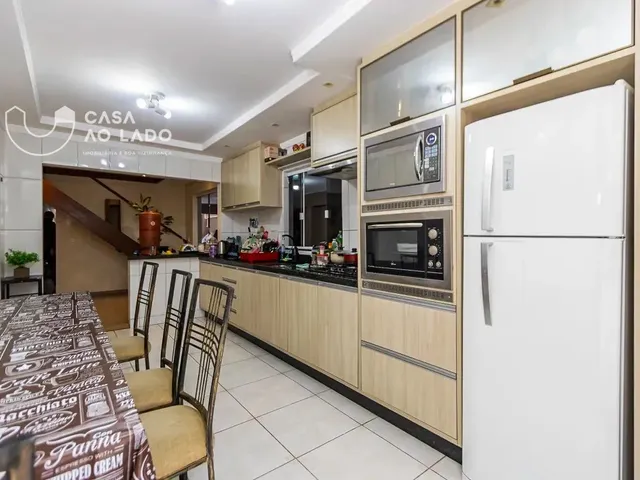 Casa com 360m² 4 quartos e 3 banheiros, à venda, no bairro Santo Antônio em São José Dos Pinhais