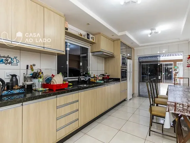 Casa com 360m² 4 quartos e 3 banheiros, à venda, no bairro Santo Antônio em São José Dos Pinhais