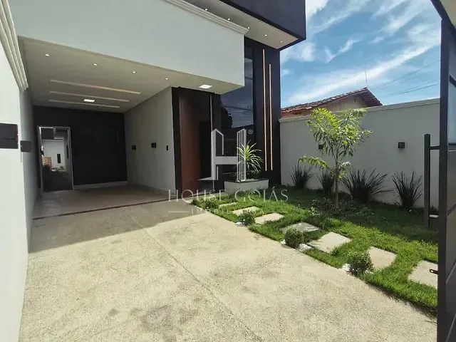 Casa com 233m² 3 quartos e 3 banheiros, à venda, no bairro Vila Oliveira em Aparecida de Goiânia