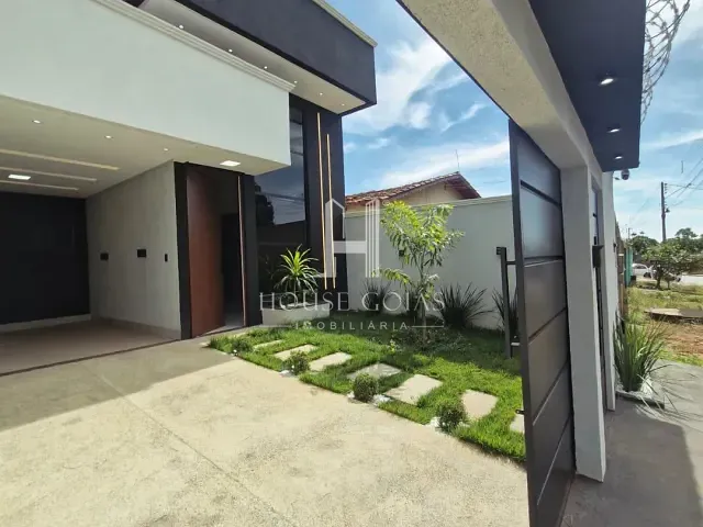 Casa com 233m² 3 quartos e 3 banheiros, à venda, no bairro Vila Oliveira em Aparecida de Goiânia