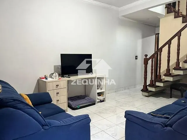 Casa com 210m² 4 quartos e 4 banheiros, à venda, no bairro Vl Yara em Osasco