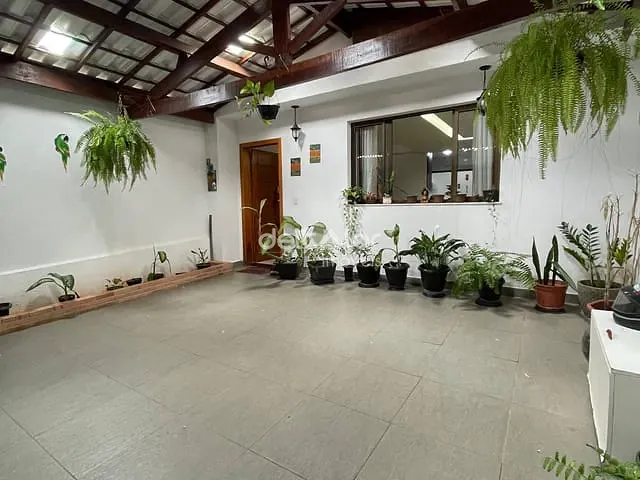 Casa 3 quartos e 2 banheiros, à venda, no bairro Sinimbu em Belo Horizonte