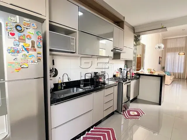 Casa com 181m² 3 quartos e 2 banheiros, à venda, no bairro Terra Bonita em Londrina