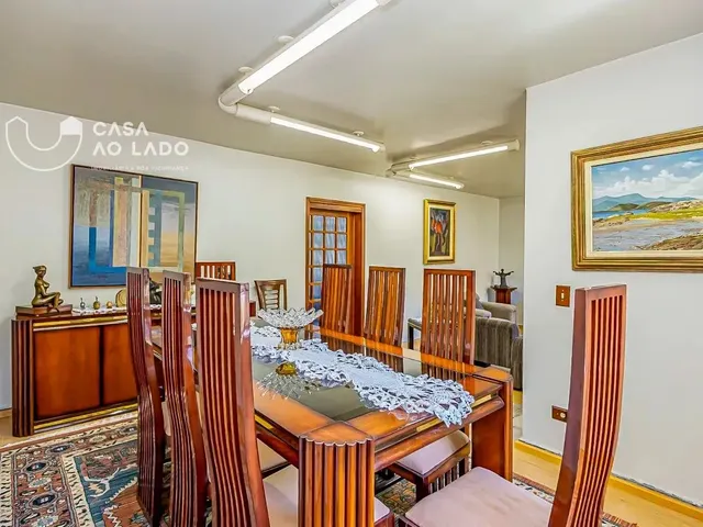 Casa 4 quartos e 5 banheiros, à venda, no bairro Jardim Botânico em Curitiba