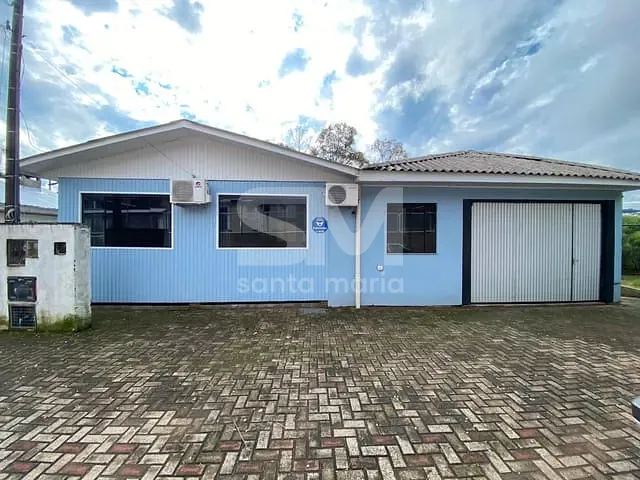 Casa 3 quartos e 2 banheiros, para alugar, no bairro Passo dos Fortes em Chapecó