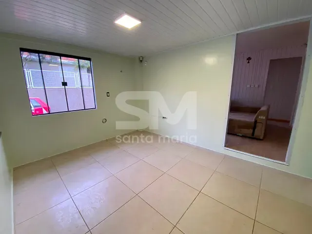 Casa 3 quartos e 2 banheiros, para alugar, no bairro Passo dos Fortes em Chapecó