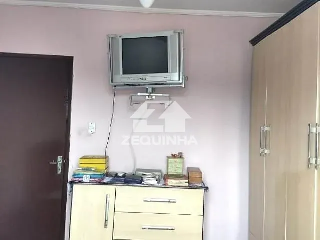 Casa com 128m² 3 quartos e 2 banheiros, à venda, no bairro Jd Dabril em Osasco