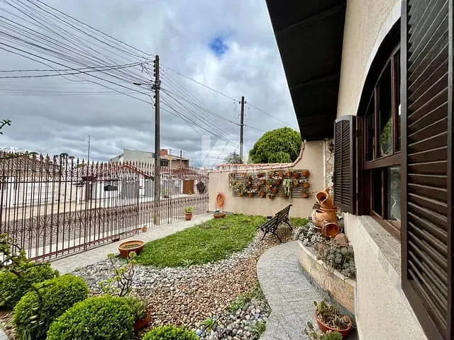 Casa 2 quartos e 1 banheiro, à venda, no bairro Contorno em Ponta Grossa