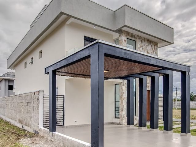 Casa com 250m² 3 quartos e 5 banheiros, à venda, no bairro Jardim das Flores em São José dos Campos