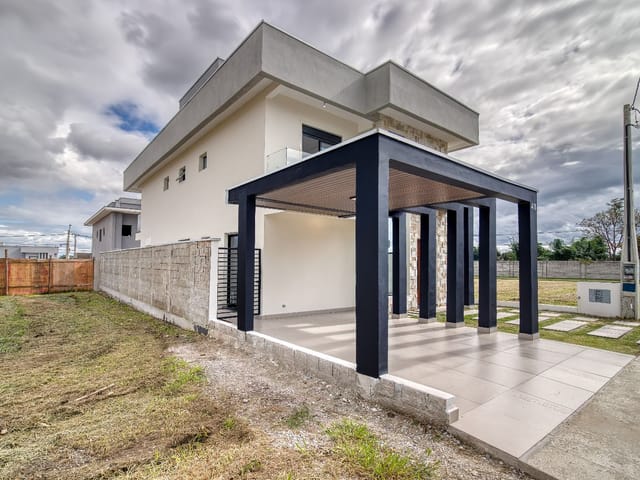 Casa com 250m² 3 quartos e 5 banheiros, à venda, no bairro Jardim das Flores em São José dos Campos