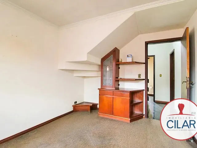 Casa com 371m² 3 quartos e 3 banheiros, à venda, no bairro Ahú em Curitiba