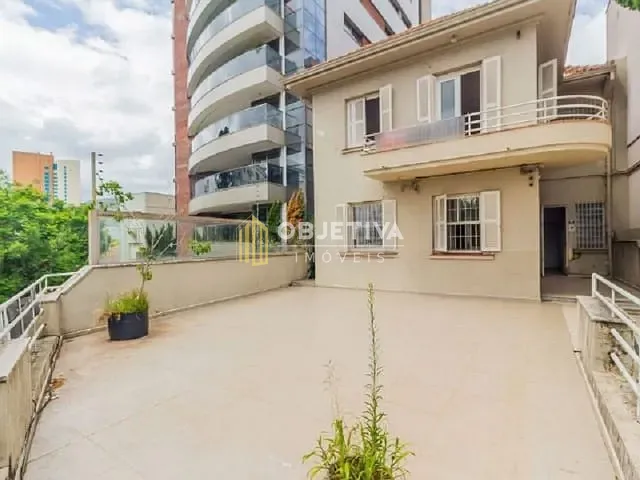 Casa 4 quartos e 5 banheiros, à venda, no bairro Moinhos de Vento em Porto Alegre