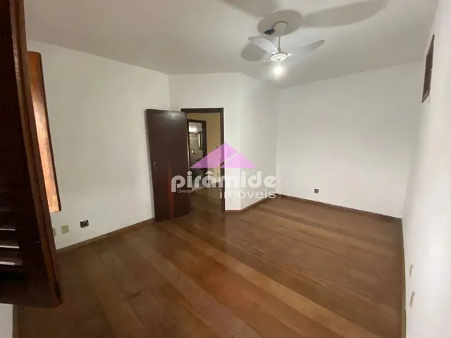 Casa com 360m² 4 quartos e 5 banheiros, à venda, no bairro Jardim Primavera em Caraguatatuba