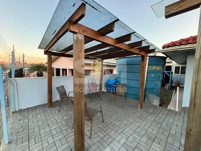 Casa 3 quartos e 2 banheiros, à venda, no bairro SAIC em Chapecó