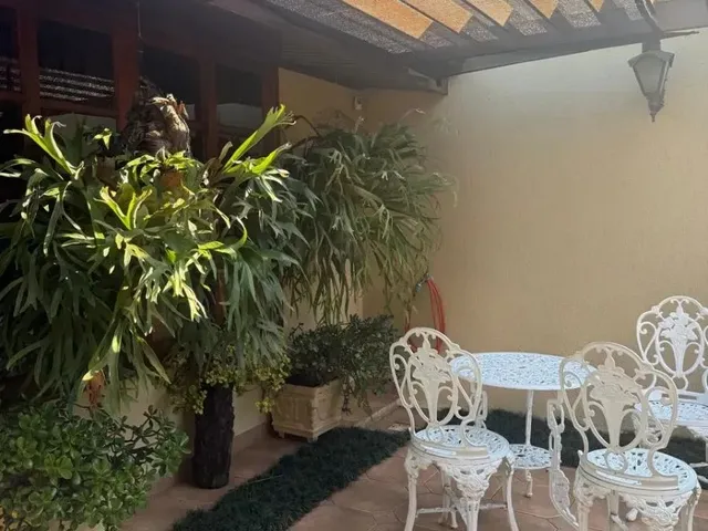 Casa com 567m² 4 quartos e 5 banheiros, à venda, no bairro São Braz em Curitiba