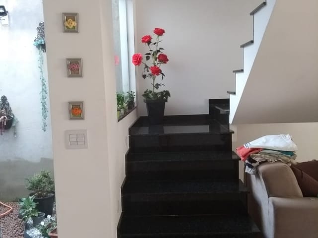 Casa com 250m² 3 quartos e 1 banheiro, à venda, no bairro Residencial Estoril em Taubaté