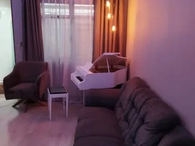 Casa com 115m² 2 quartos e 2 banheiros, à venda, no bairro Jardim Santa Rosa em Taboão da Serra