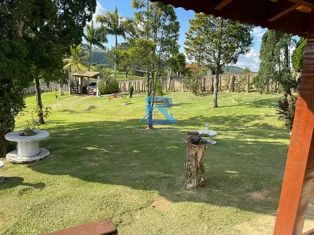 Casa com 20000m² 3 quartos e 3 banheiros, à venda ou para alugar, no bairro Bairro dos Pintos em Itatiba