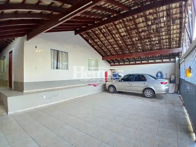 Casa com 250m² 3 quartos e 2 banheiros, à venda, no bairro Vila Monte Alegre em Paulínia