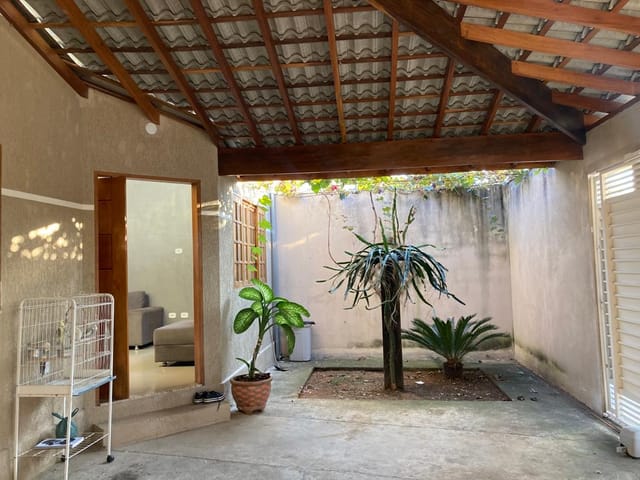 Casa com 250m² 2 quartos e 2 banheiros, à venda, no bairro Jardim do Lago I em Taubaté
