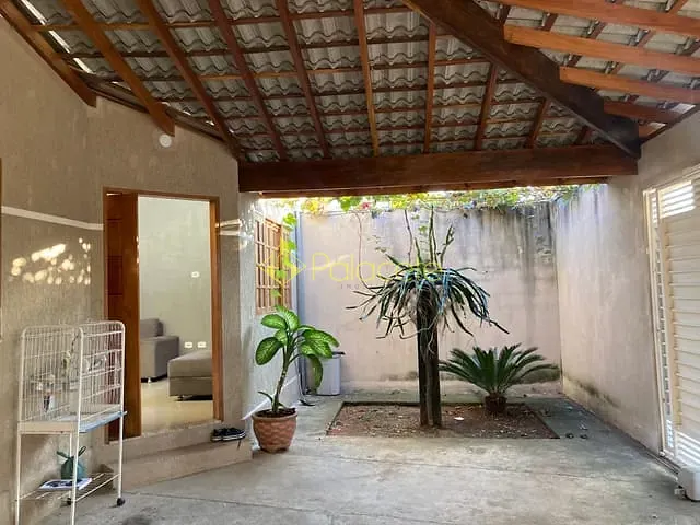 Casa com 250m² 2 quartos e 2 banheiros, à venda, no bairro Jardim do Lago I em Taubaté