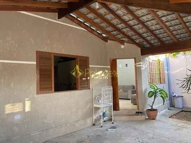 Casa com 250m² 2 quartos e 2 banheiros, à venda, no bairro Jardim do Lago I em Taubaté