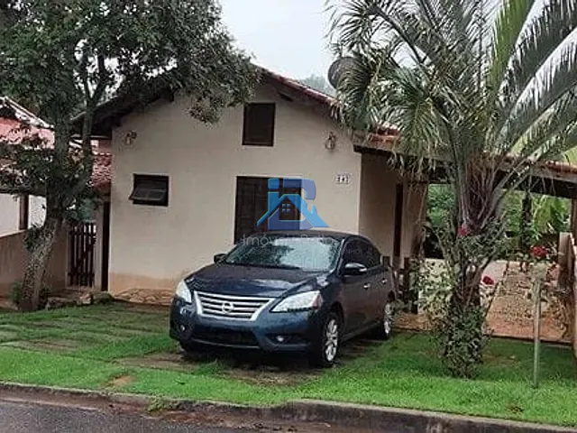 Casa com 336m² 2 quartos e 2 banheiros, à venda, no bairro Condomínio Jardim das Paineiras em Itatiba