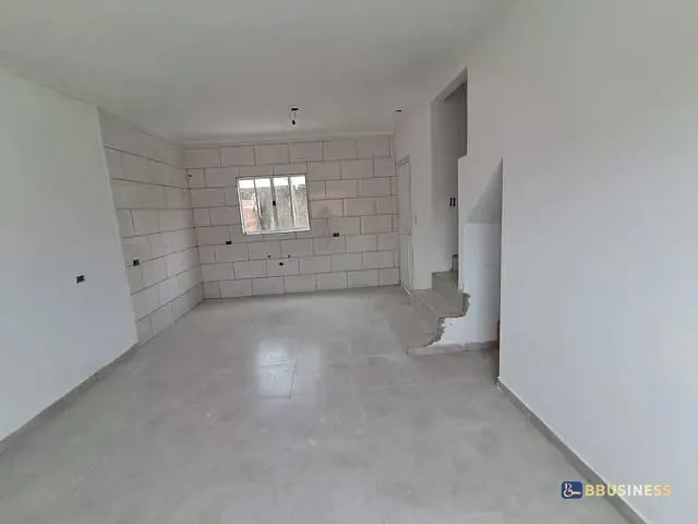Sobrado com 119m² 2 quartos e 2 banheiros, à venda, no bairro Indaiá em Bertioga