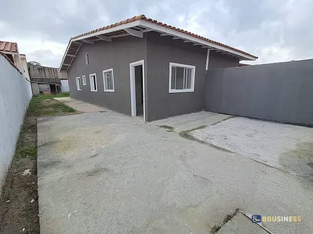 Casa 3 quartos e 2 banheiros, à venda, no bairro Indaiá em Bertioga