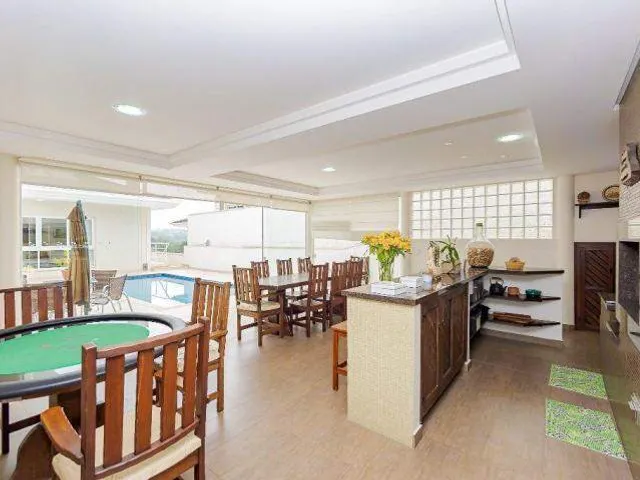 Casa com 501m² 4 quartos e 7 banheiros, à venda, no bairro Taboão em Curitiba