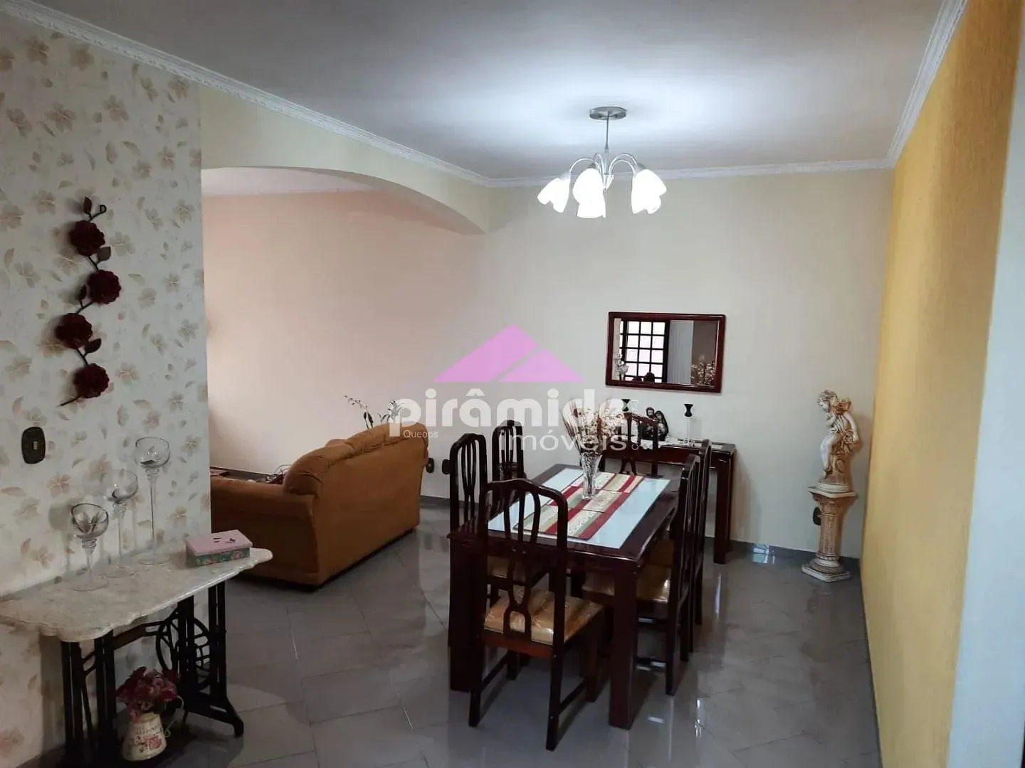 Casa, 3 quartos, 244 m² - Foto 3