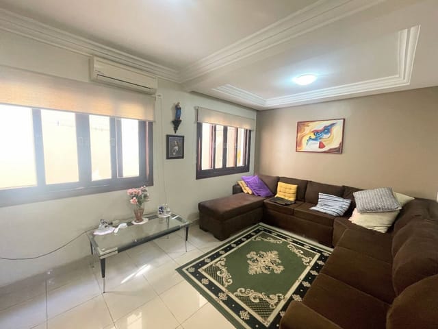 Casa com 360m² 3 quartos e 4 banheiros, à venda, no bairro Jardim das Colinas em São José dos Campos