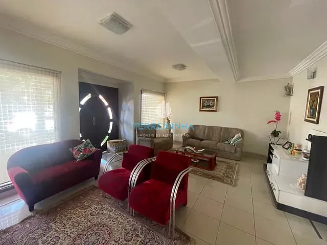 Casa com 360m² 3 quartos e 4 banheiros, à venda, no bairro Jardim das Colinas em São José dos Campos