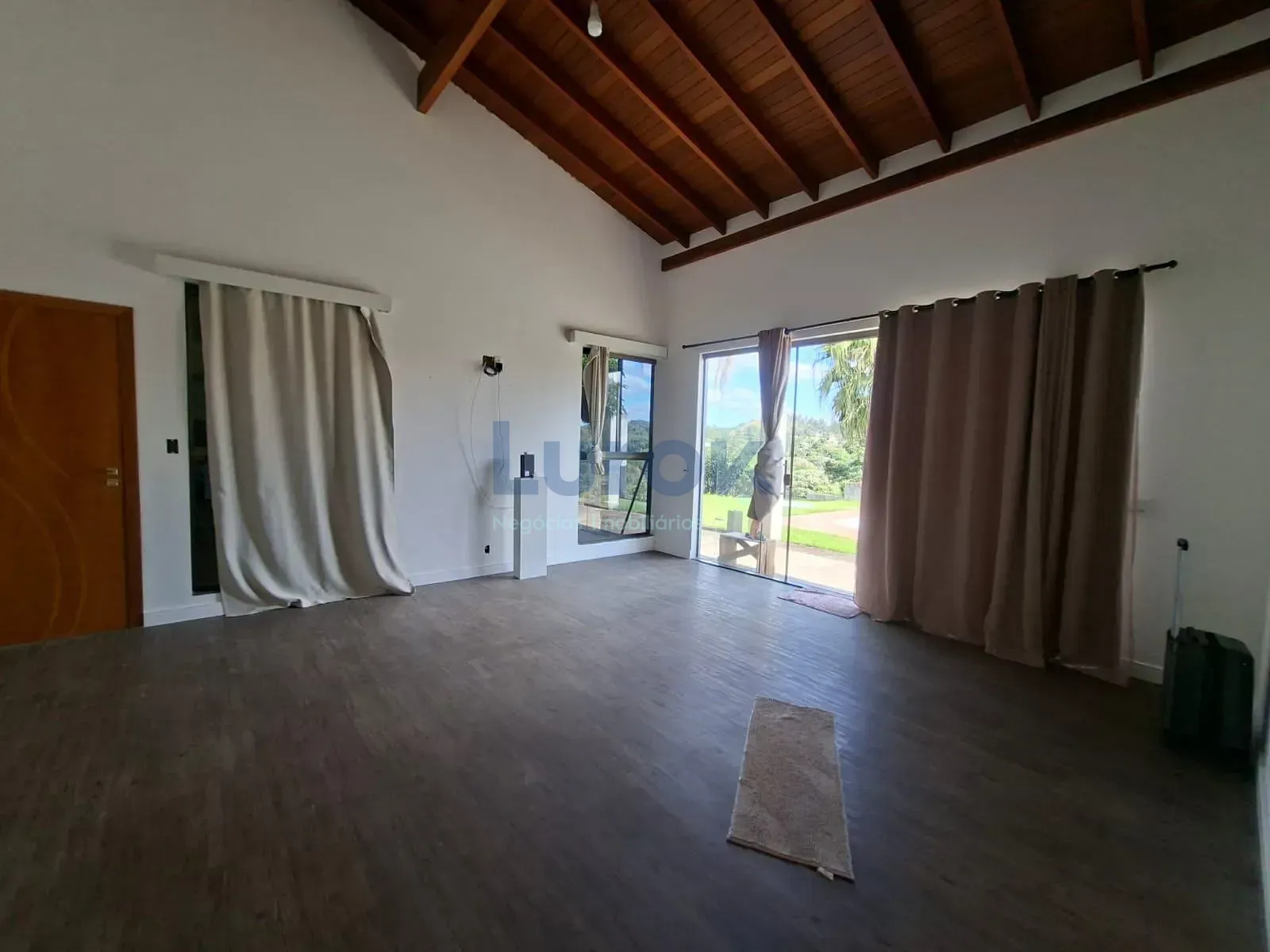 Chácara, 3 quartos, 2120 m² - Foto 14