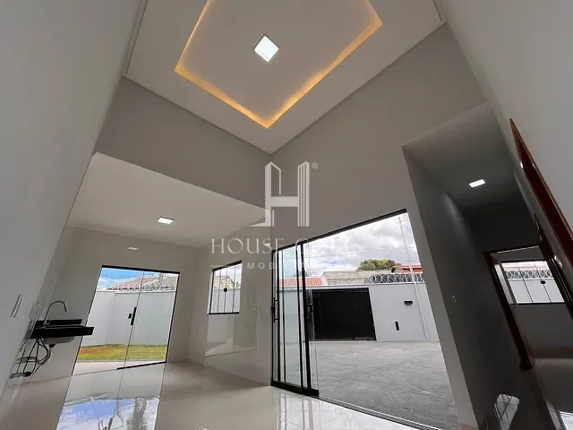 Casa 3 quartos e 2 banheiros, à venda, no bairro Setor Grajaú em Goiânia