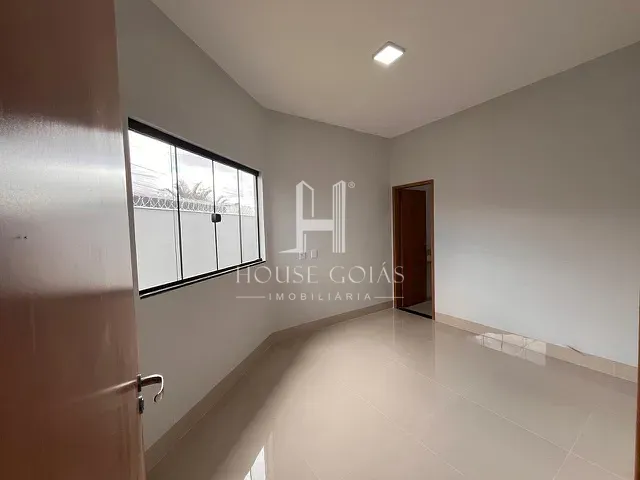 Casa 3 quartos e 2 banheiros, à venda, no bairro Setor Grajaú em Goiânia